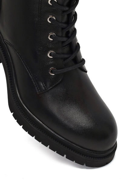 Kadın Siyah Fermuarlı Kalın Topuklu Deri Postal Bot