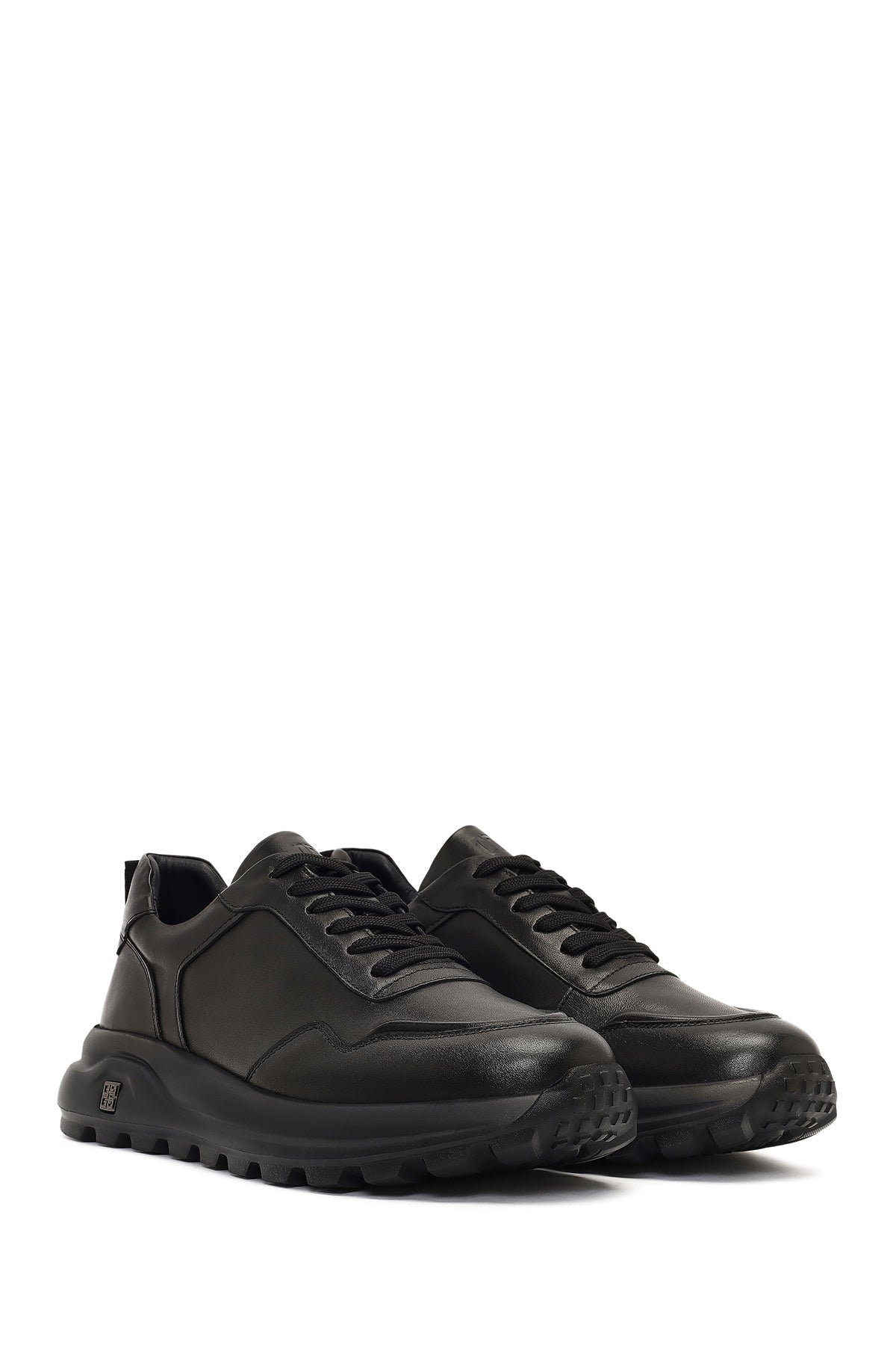 Erkek Siyah Bağcıklı Kalın Tabanlı Deri Sneaker