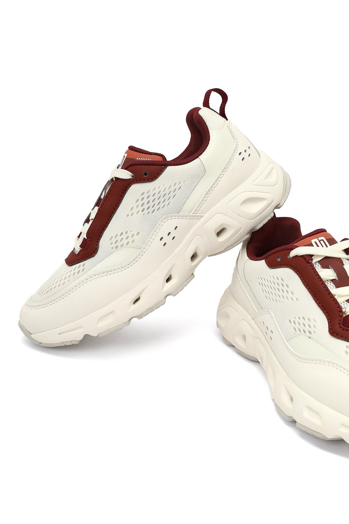 Derimod Studio Kadın Beyaz Bağcıklı Kalın Tabanlı Sneaker