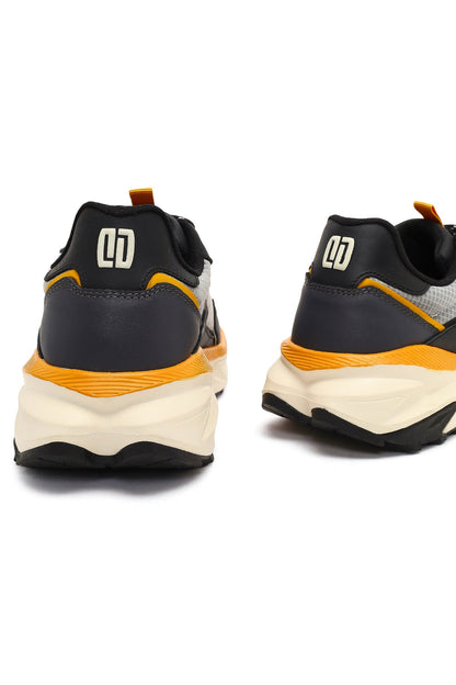 Derimod Studio Erkek Siyah Bağcıklı Kalın Tabanlı Sneaker