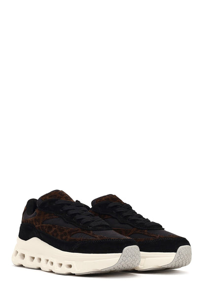 Kadın Siyah Bağcıklı Kalın Tabanlı Deri Sneaker