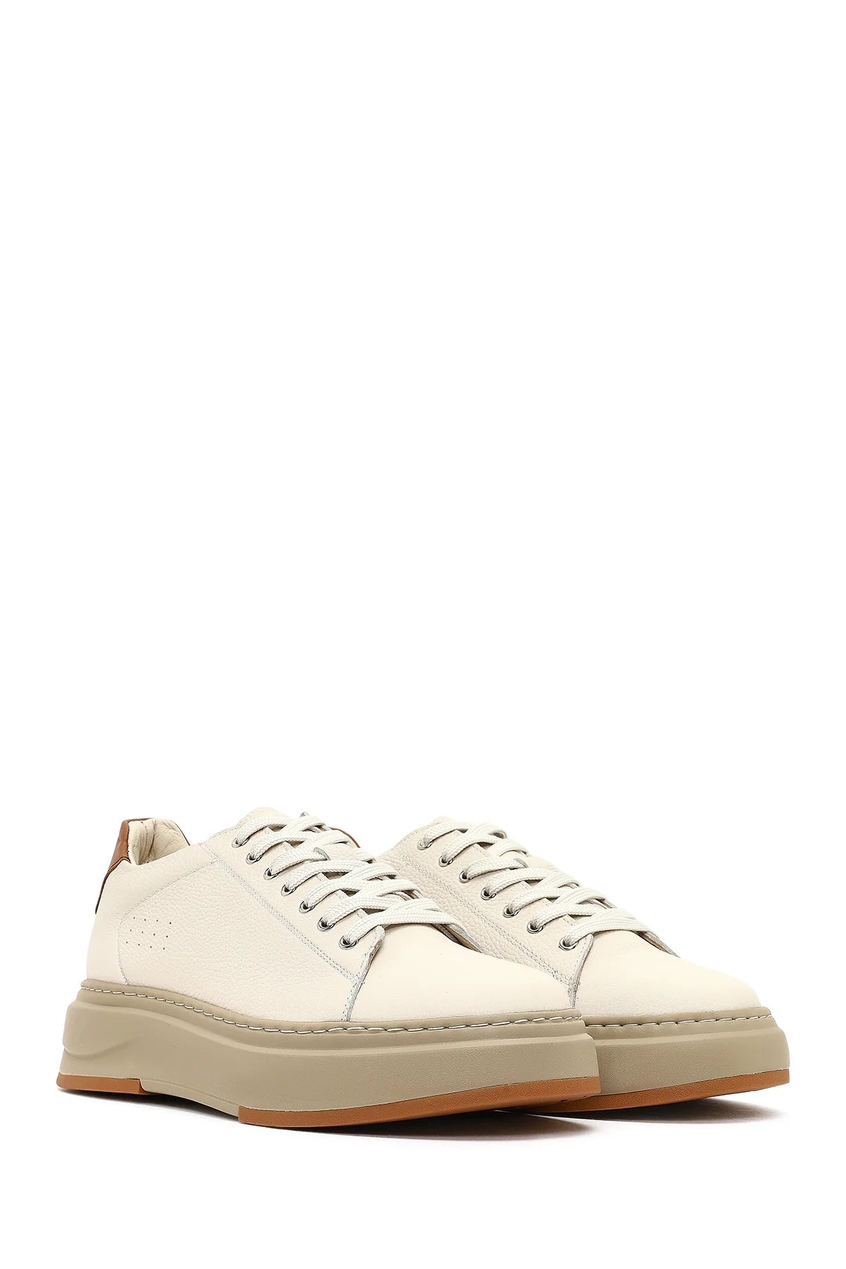 Erkek Beyaz Bağcıklı Kalın Tabanlı Deri Sneaker