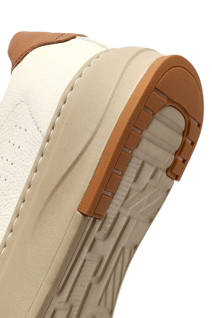 Erkek Beyaz Bağcıklı Kalın Tabanlı Deri Sneaker