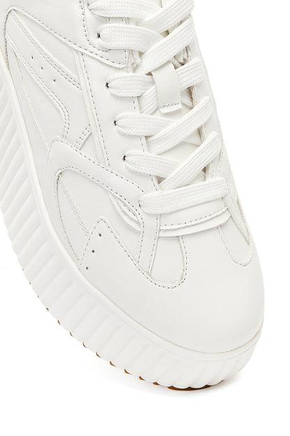 Kadın Beyaz Kalın Tabanlı Bağcıklı Sneaker