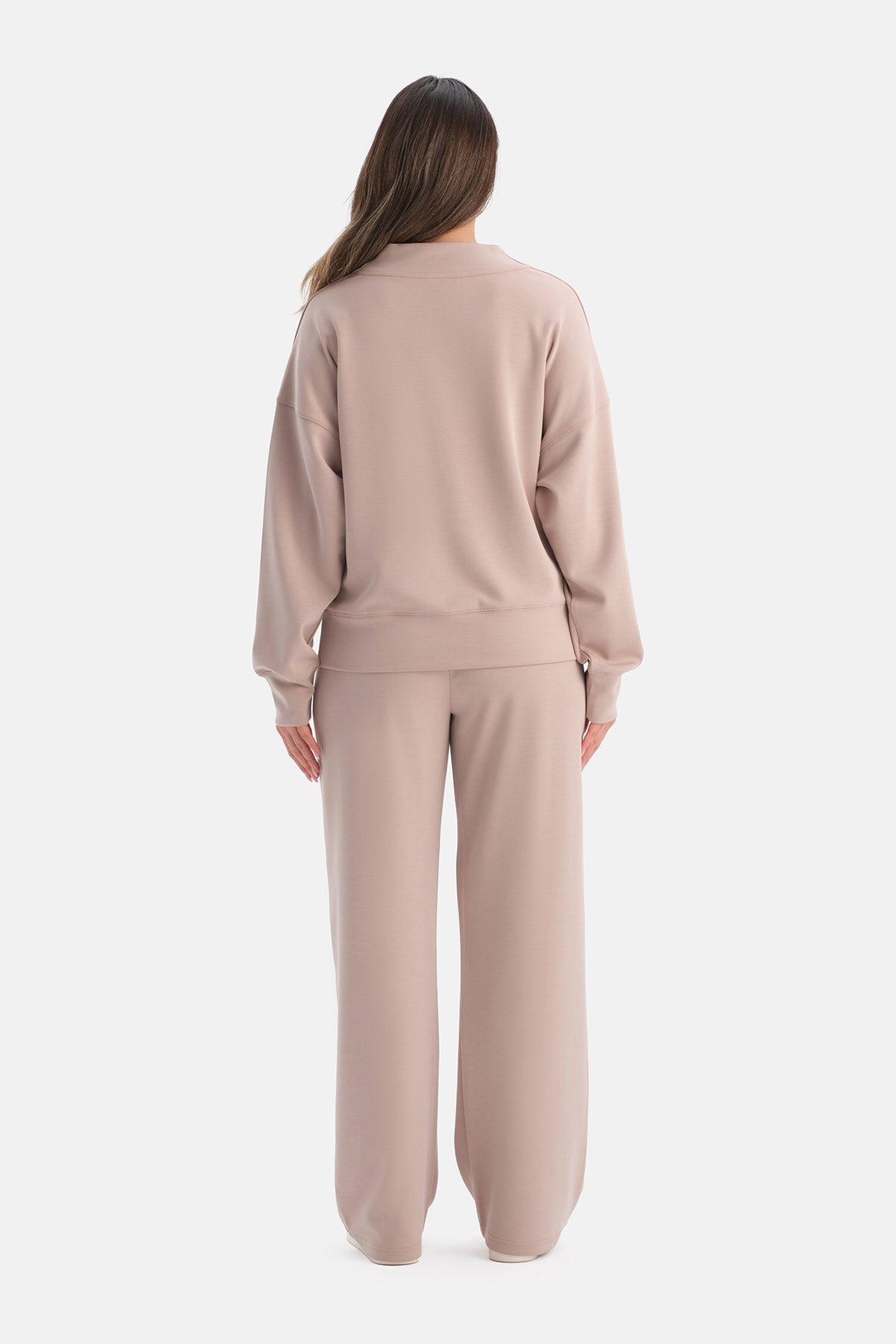 Dökümlü Yaka Sweatshirt