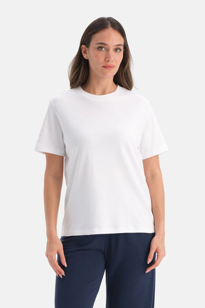 Bisiklet Yaka Basic Tişört