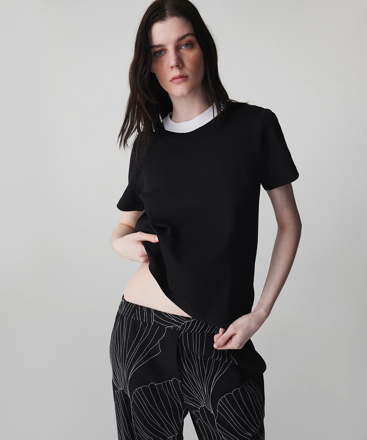 Kontrast Yaka Colorblock Tişört