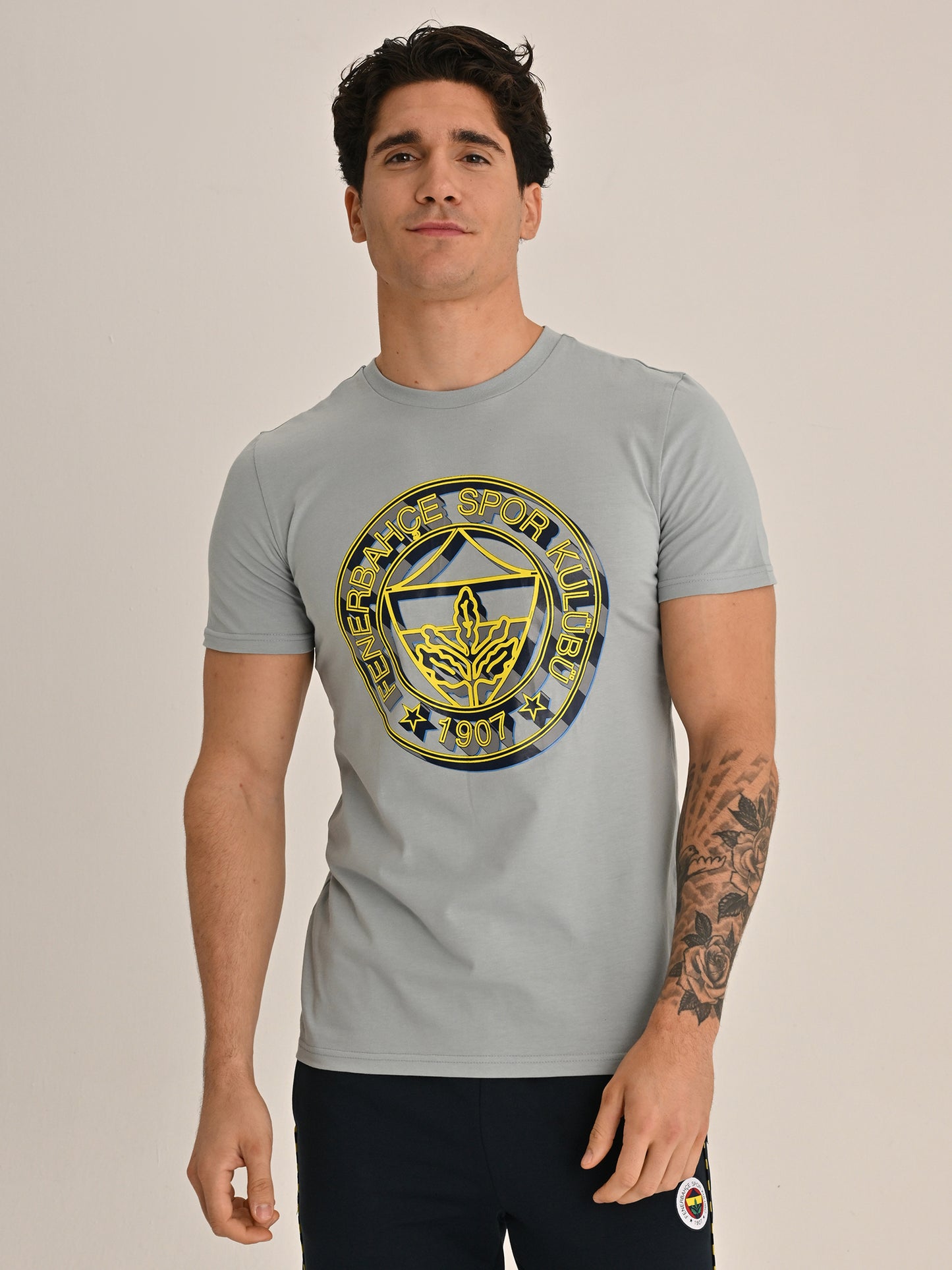 Fenerbahçe Gri Tribün Katmanlı Logo Erkek Tshirt