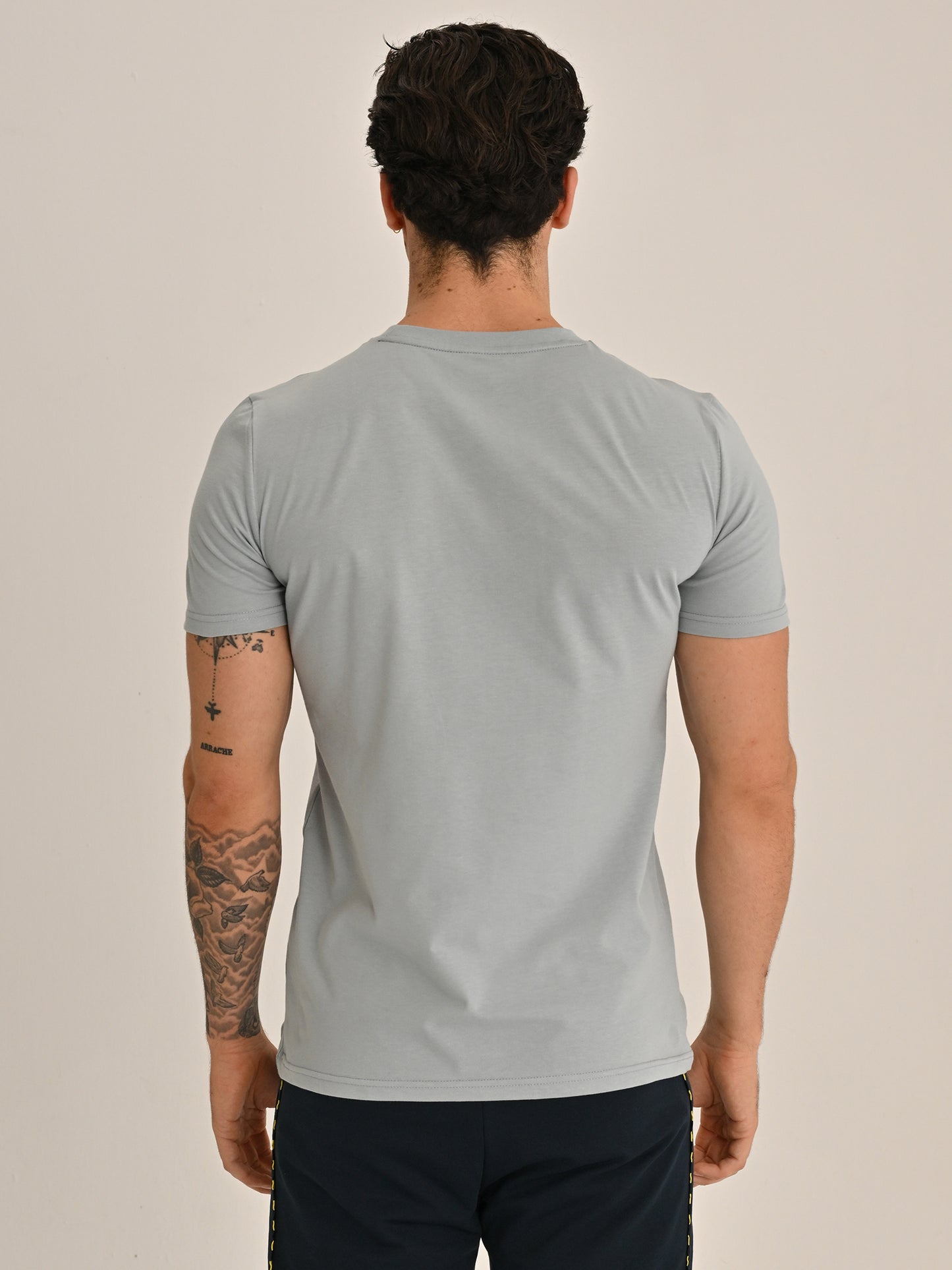 Fenerbahçe Gri Tribün Katmanlı Logo Erkek Tshirt