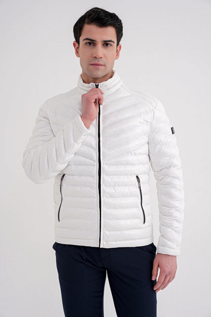 Slim Fit Hakim Yaka Yan Cepli Kaz Tüyü Beyaz Şişme Mont Mt 176