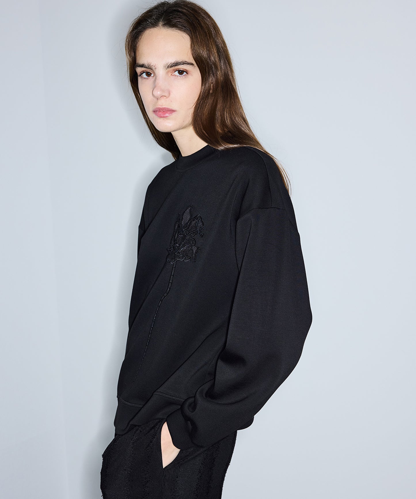 Üç Boyutlu Nakışlı Sweatshirt