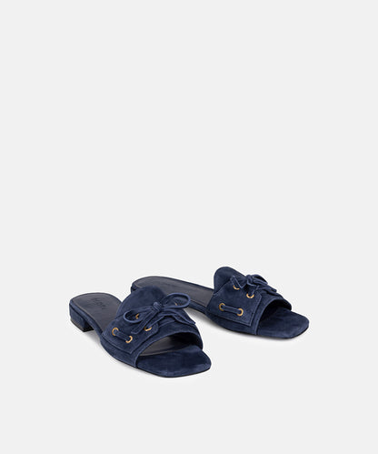 Fiyonklu Süet Deri Terlik