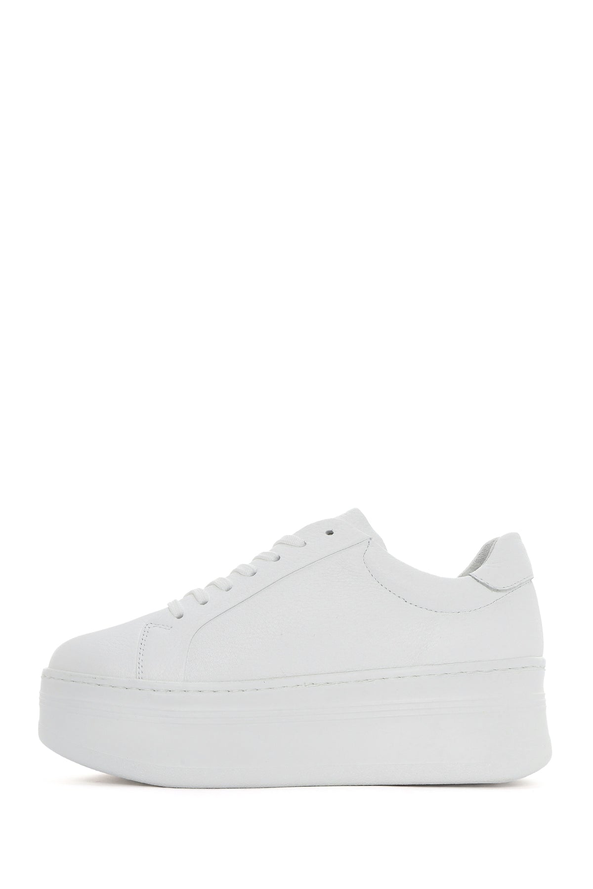 Kadın Beyaz Bağcıklı Kalın Tabanlı Deri Sneaker