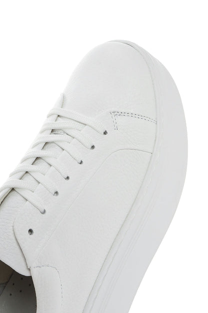 Kadın Beyaz Bağcıklı Kalın Tabanlı Deri Sneaker