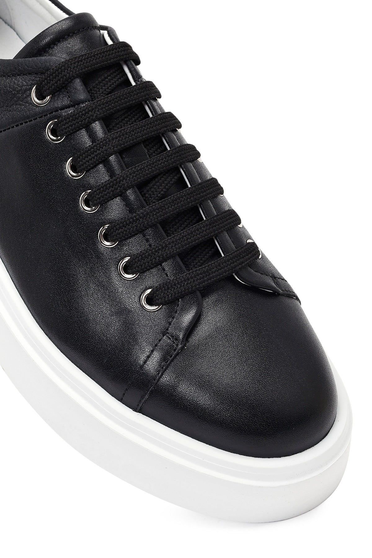 Erkek Siyah Bağcıklı Kalın Tabanlı Deri Sneaker