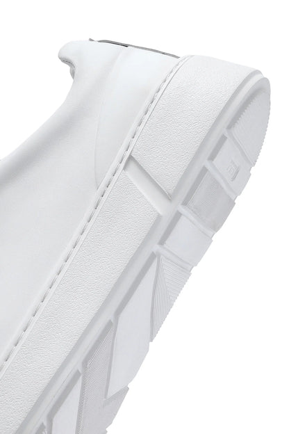 Erkek Beyaz Bağcıklı Kalın Tabanlı Deri Sneaker