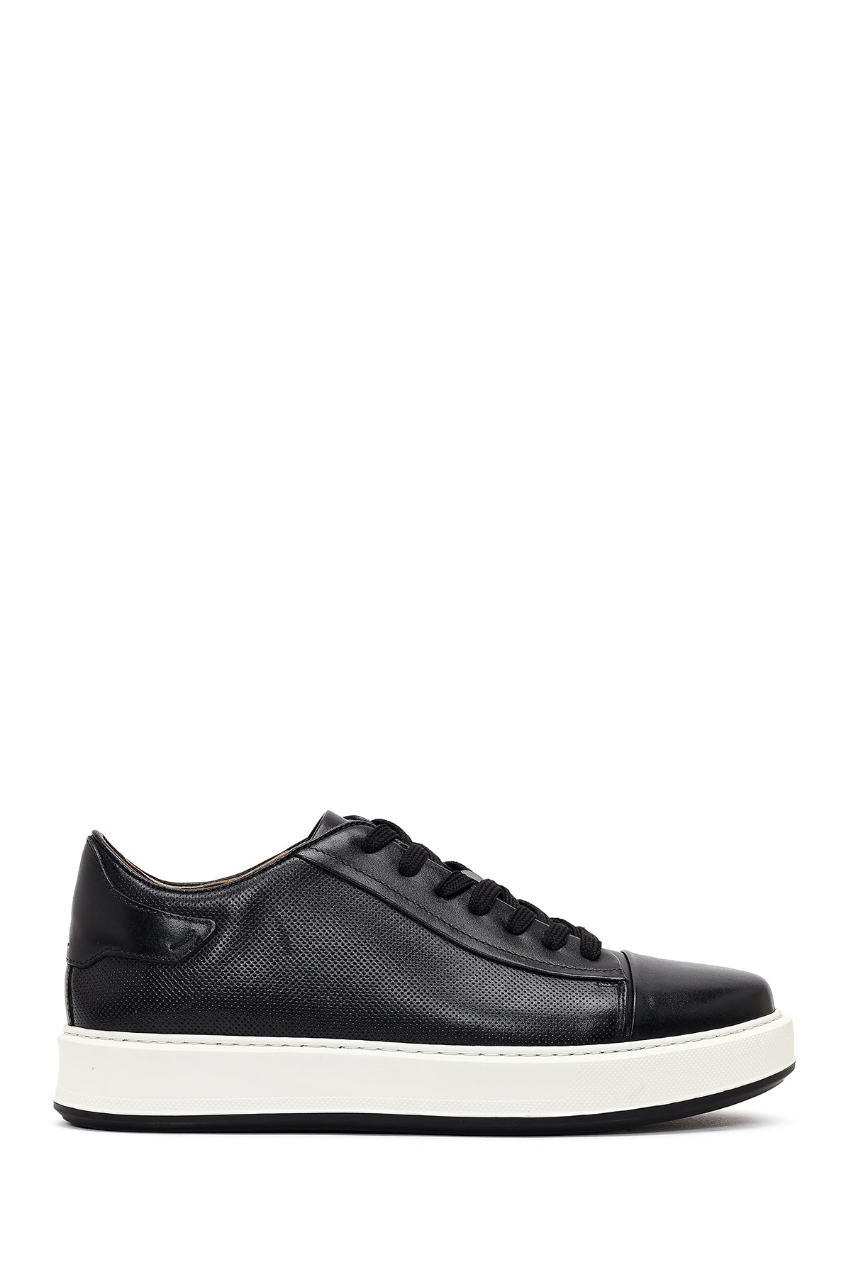 Erkek Siyah Bağcıklı Kalın Tabanlı Deri Sneaker