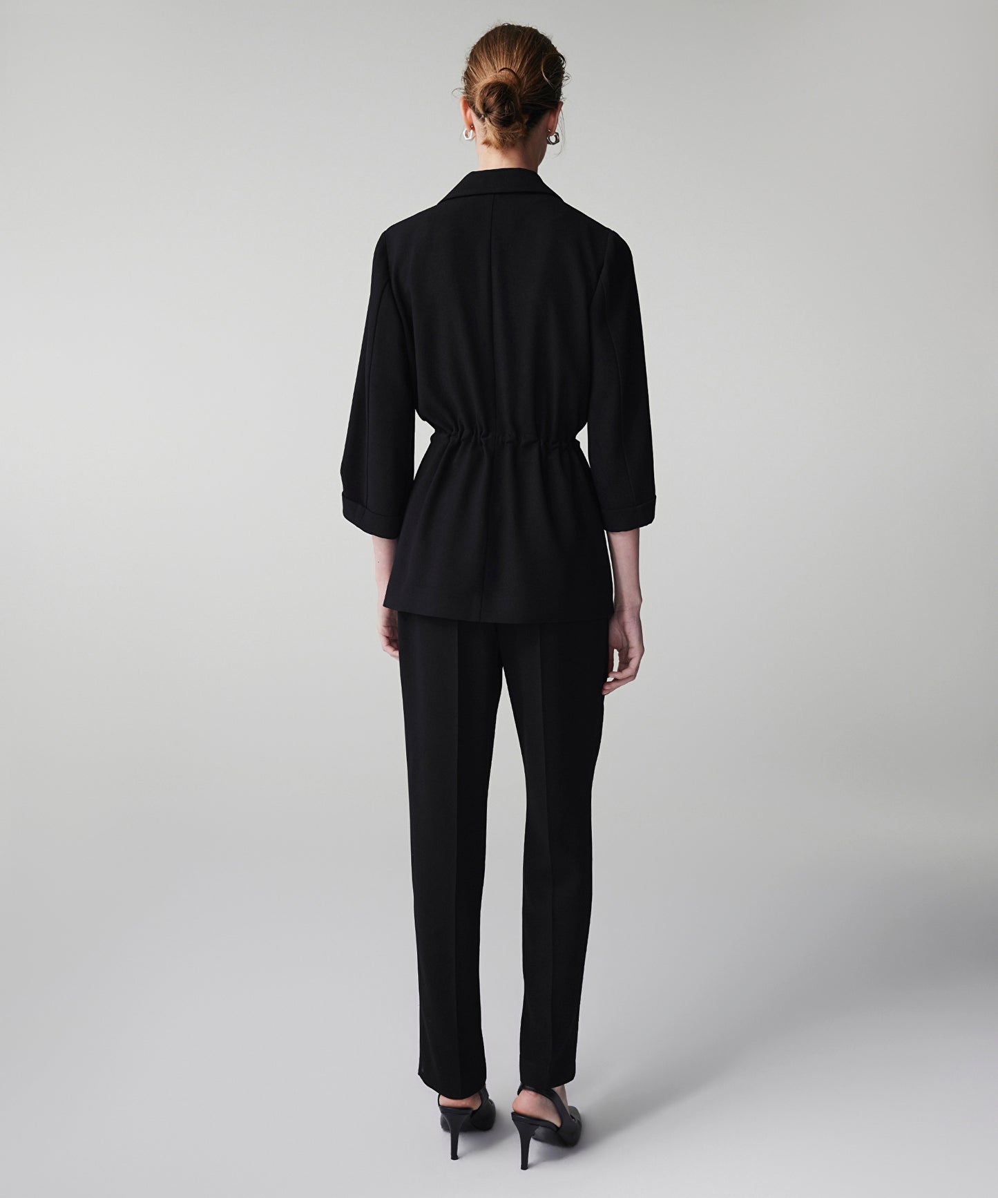 Belden Bağlamalı Blazer