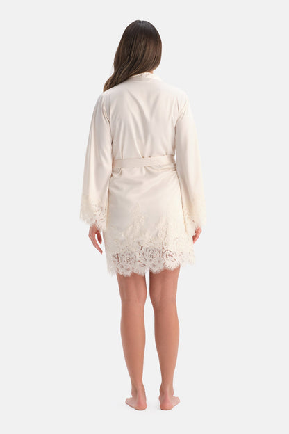 Kırık Beyaz Saten Bride Dantelli Sabahlık