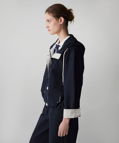 Geniş Cepli Kapüşonlu Mont