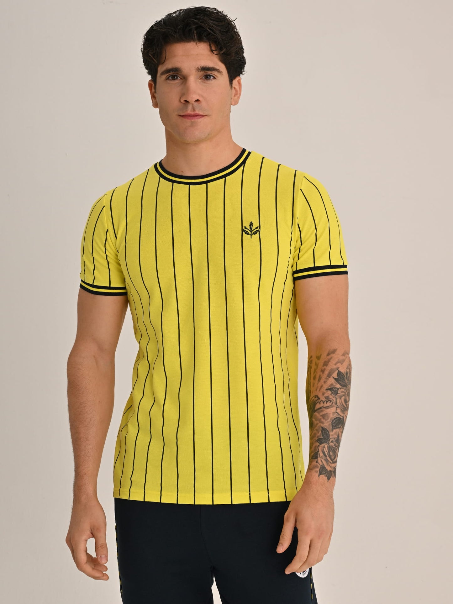 Fenerbahçe Sarı Tribün Ince Çizgili Erkek Tshirt