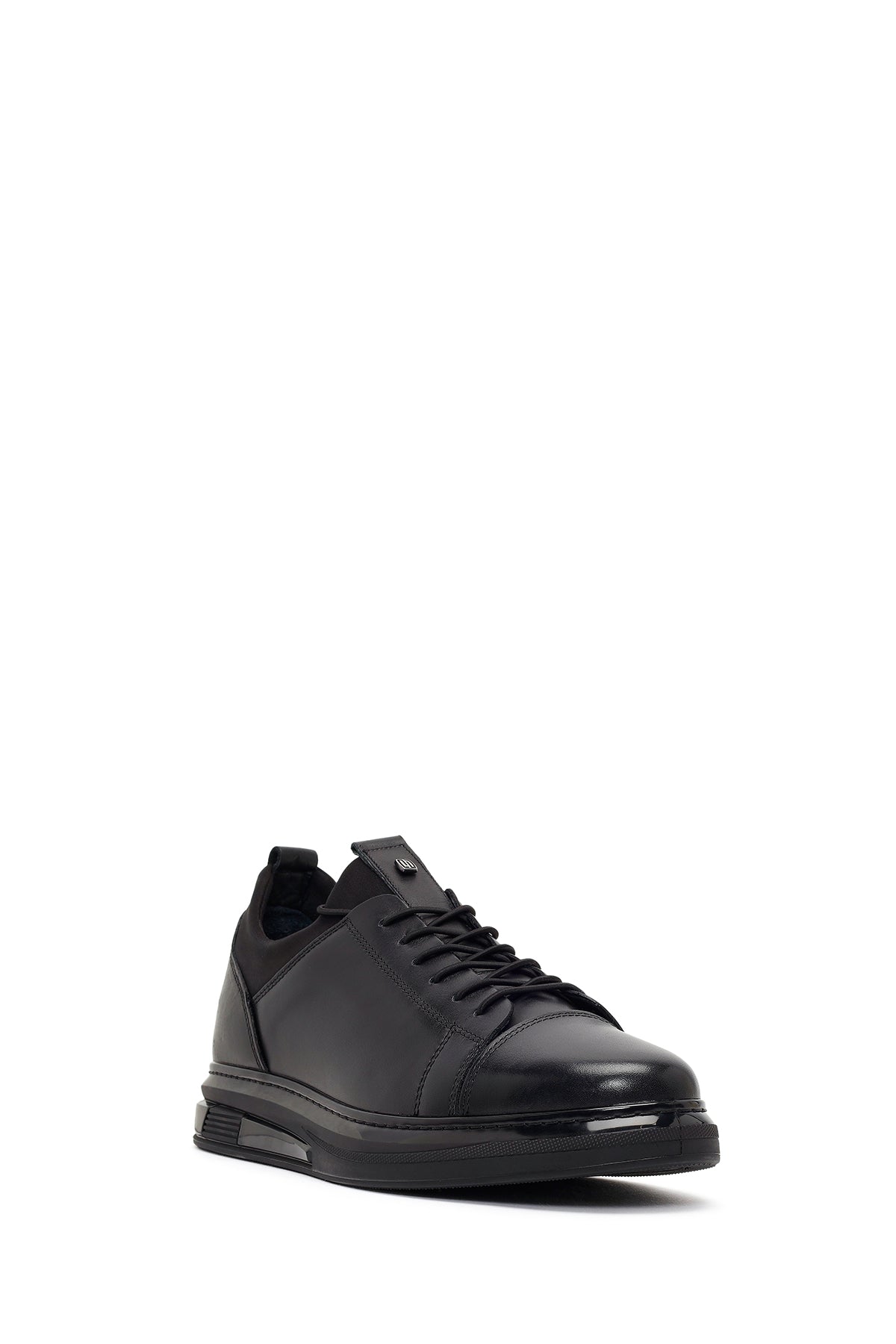 Erkek Siyah Bağcıklı Kalın Tabanlı Deri Sneaker