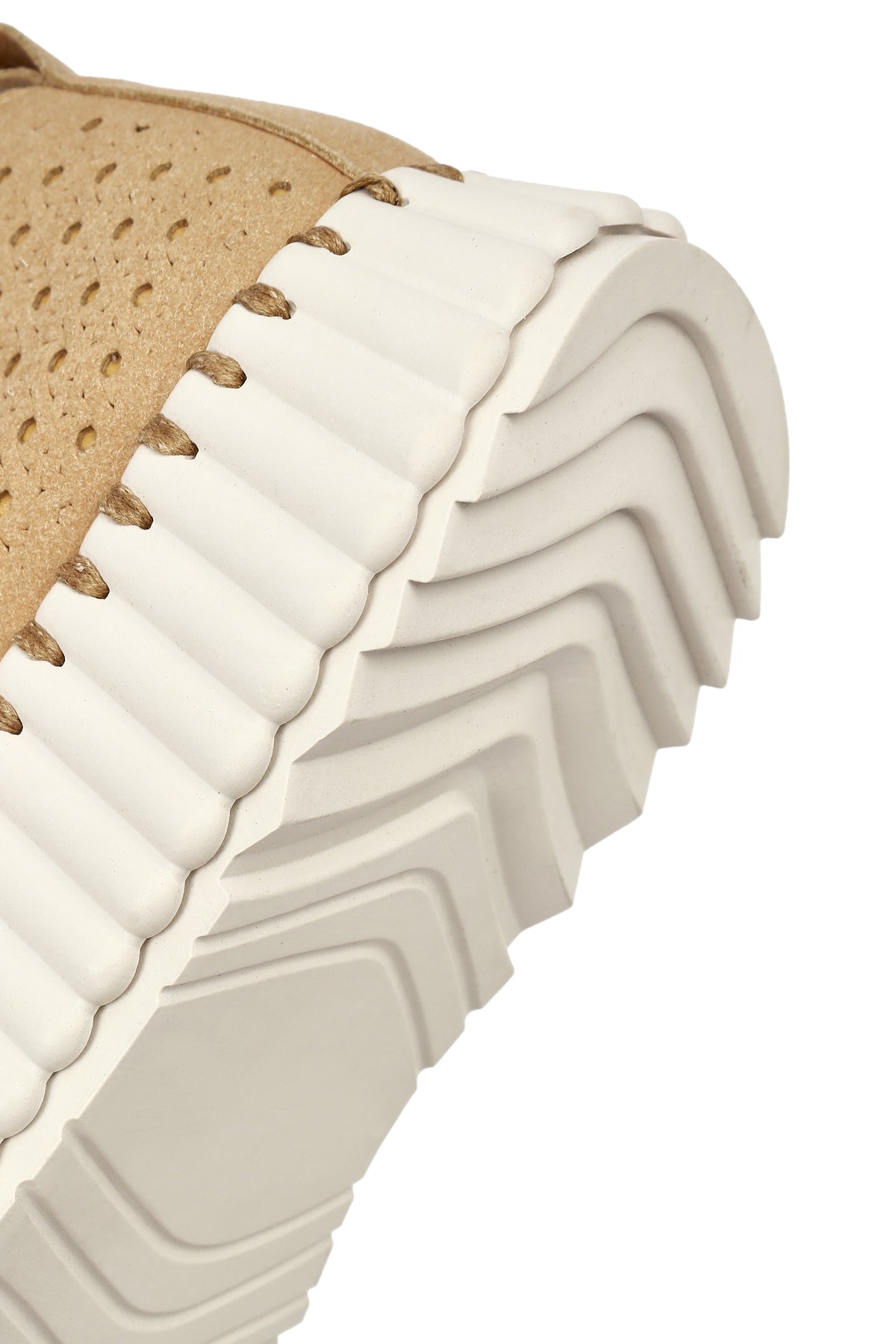 Kadın Camel Bağcıklı Kalın Tabanlı Desenli Süet Comfort Ayakkabı