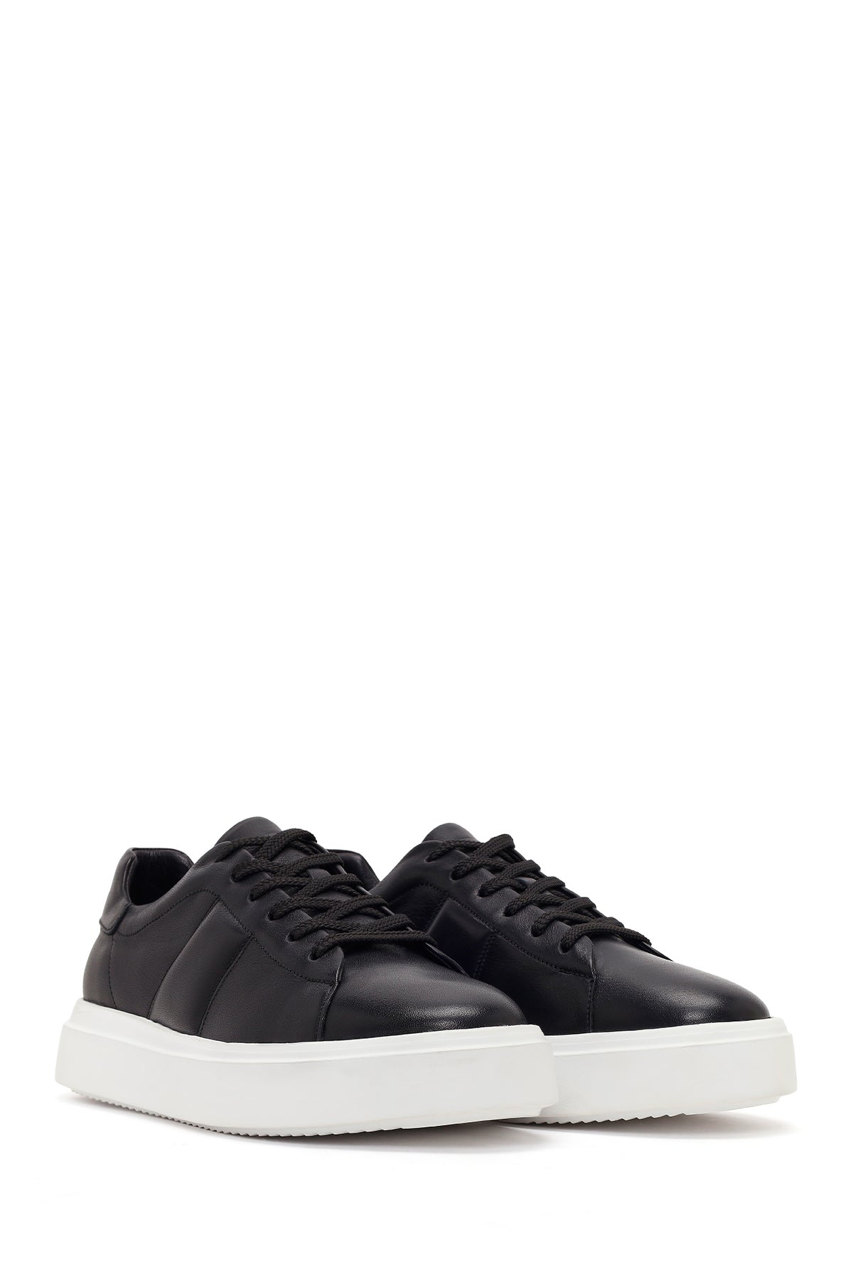 Erkek Siyah Bağcıklı Kalın Tabanlı Deri Sneaker