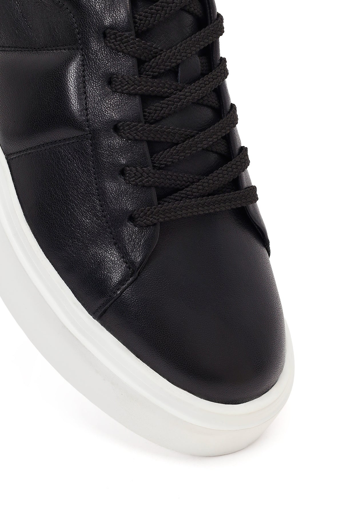 Erkek Siyah Bağcıklı Kalın Tabanlı Deri Sneaker