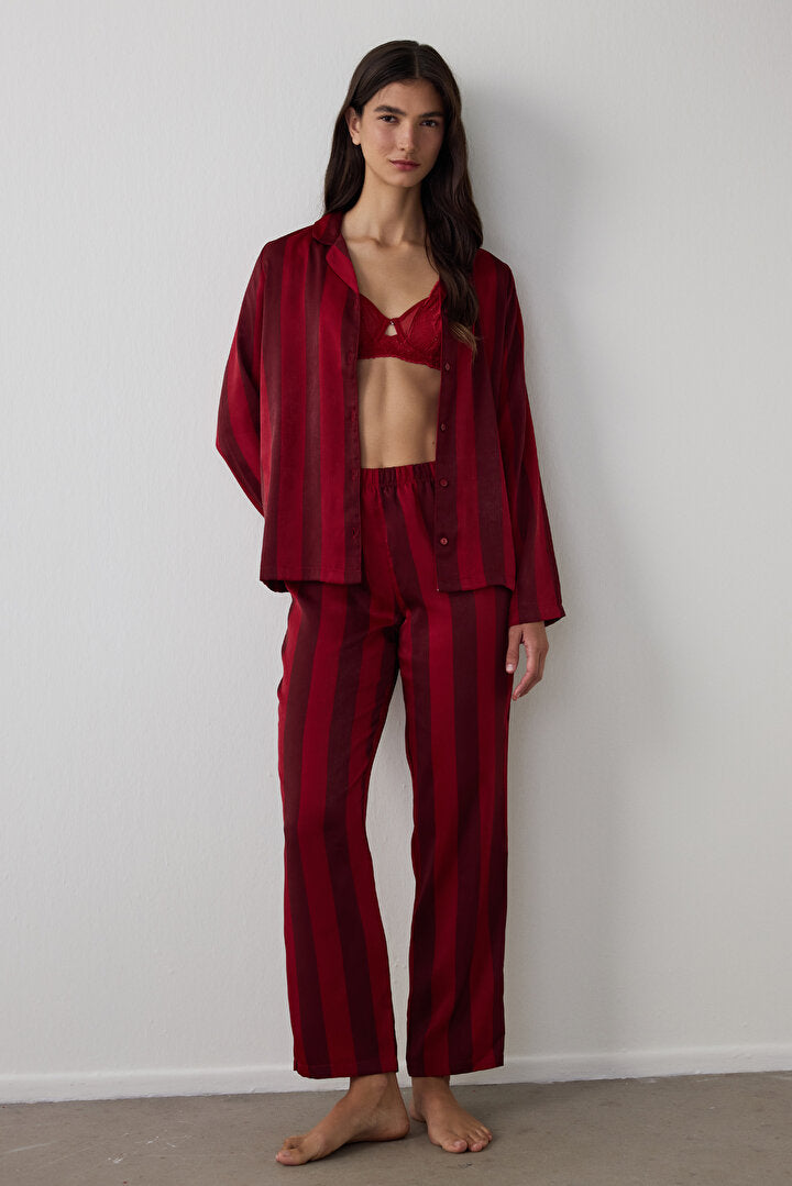 Kırmızı Margot Çizgili Saten Gömlek Yaka Uzun Kollu Pijama Takımı