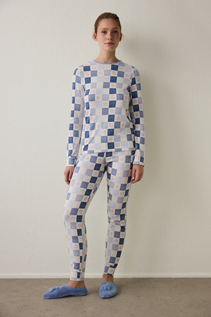Açık Mavi Ekoseli Uzun Kollu Termal Etkili Pijama Takımı