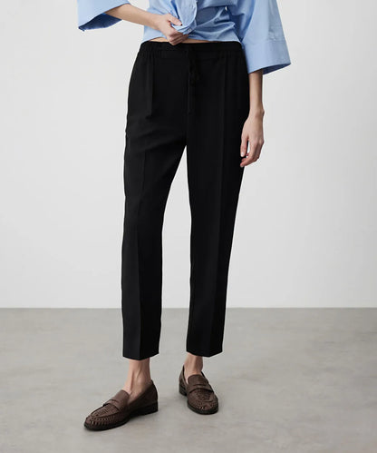 Belden Bağlamalı Carrot Fit Pantolon