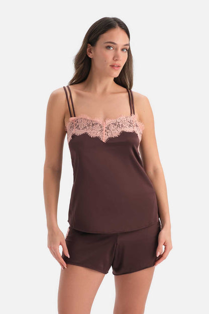 Kahverengi Yaka Dantel Detaylı Camisole Set
