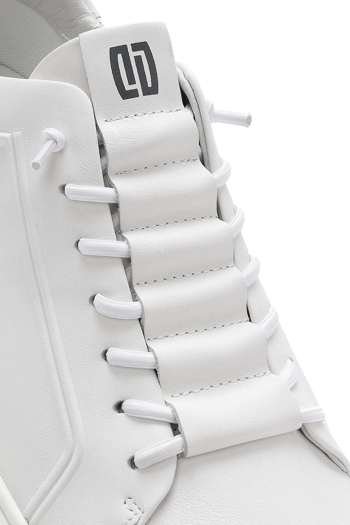 Erkek Beyaz Bağcıklı Deri Sneaker