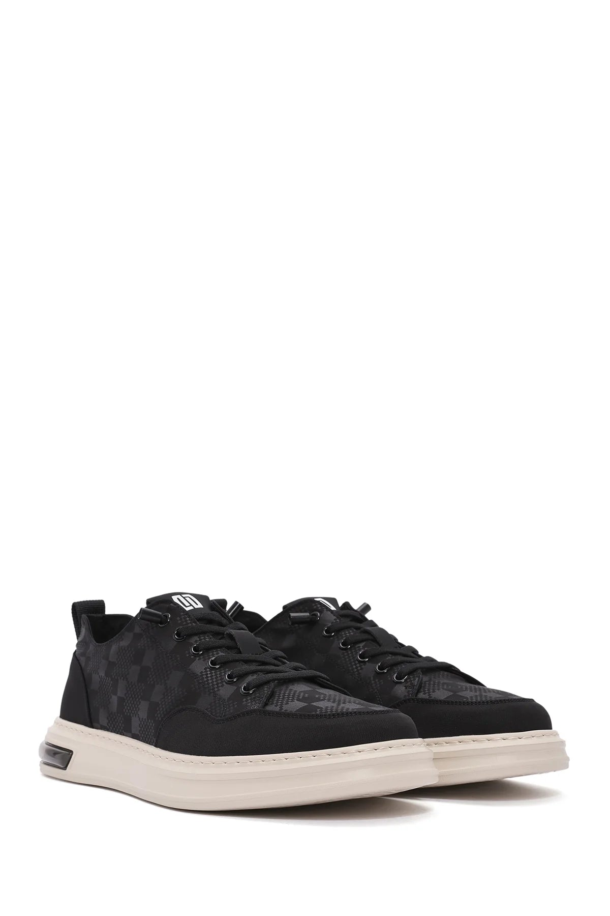 Erkek Siyah Bağcıklı Kalın Tabanlı Desenli Kumaş Sneaker