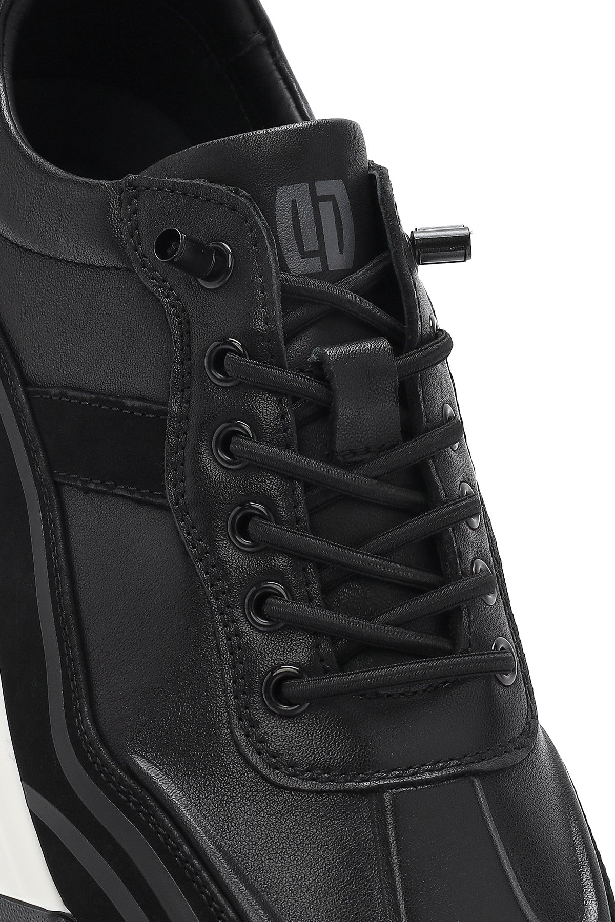Erkek Siyah Bağcıklı Kalın Tabanlı Deri Sneaker