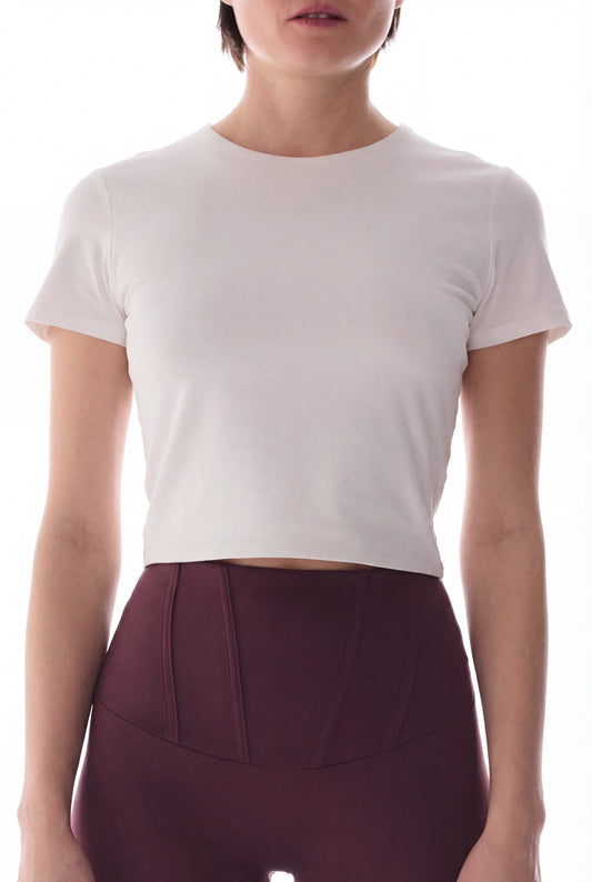 Kırık Beyaz Clean Yaka Tişört