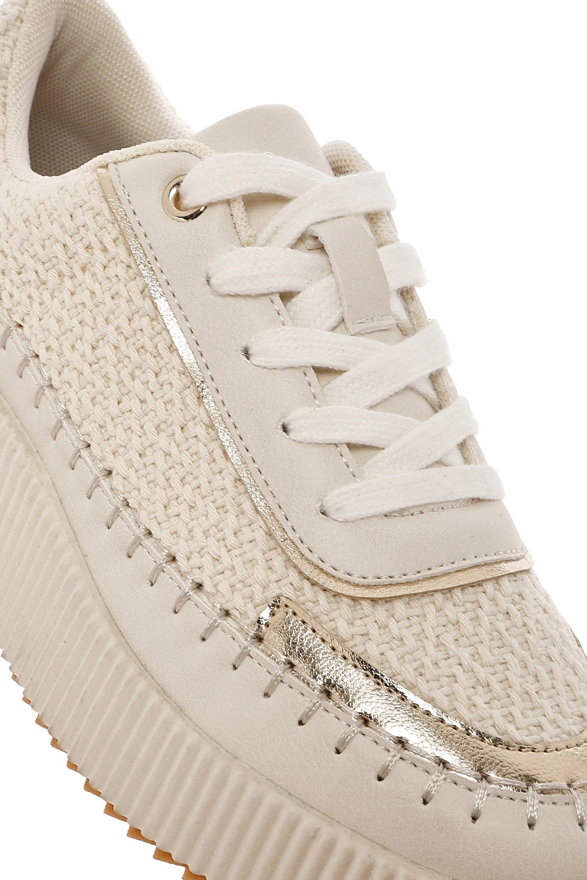 Kadın Bej Bağcıklı Kalın Tabanlı Örgülü Sneaker
