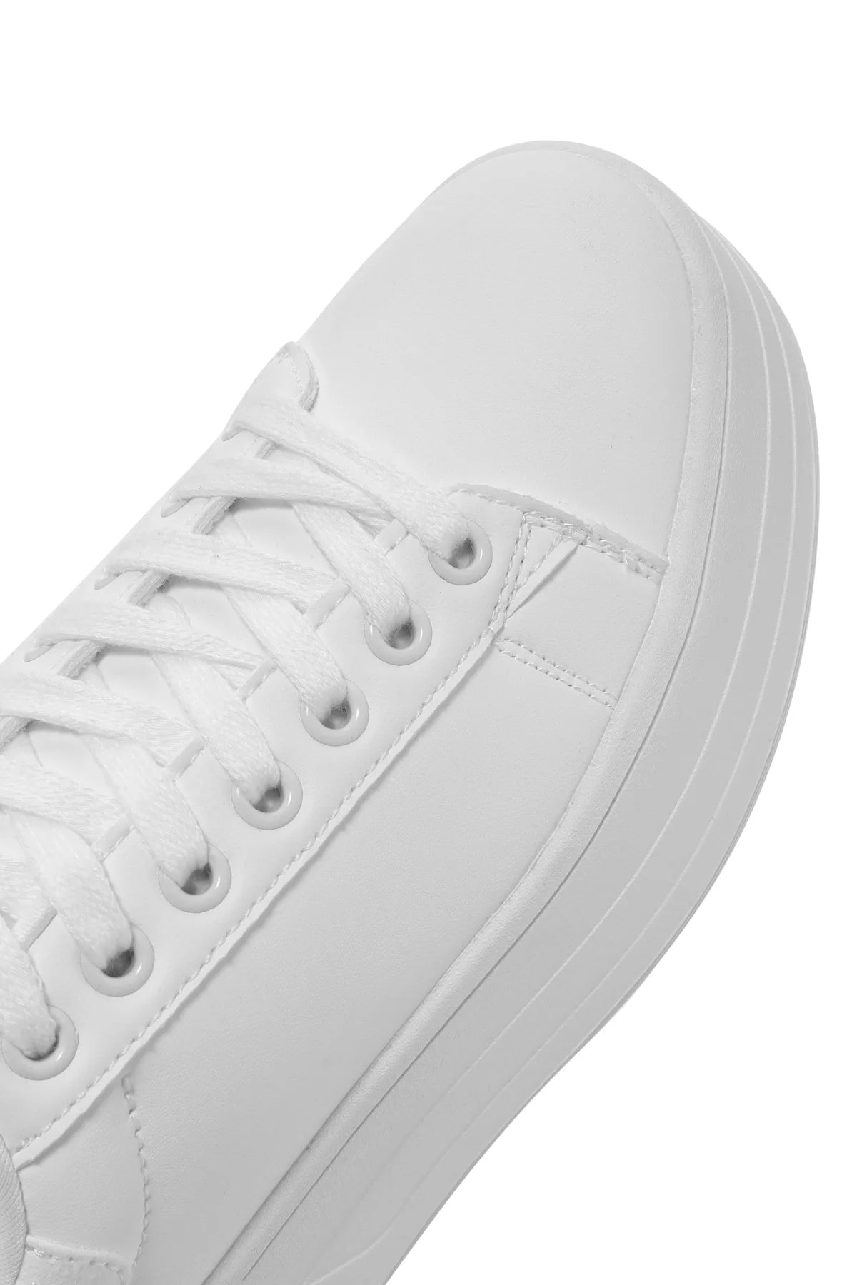 Kadın Beyaz Bağcıklı Kalın Tabanlı Sneaker