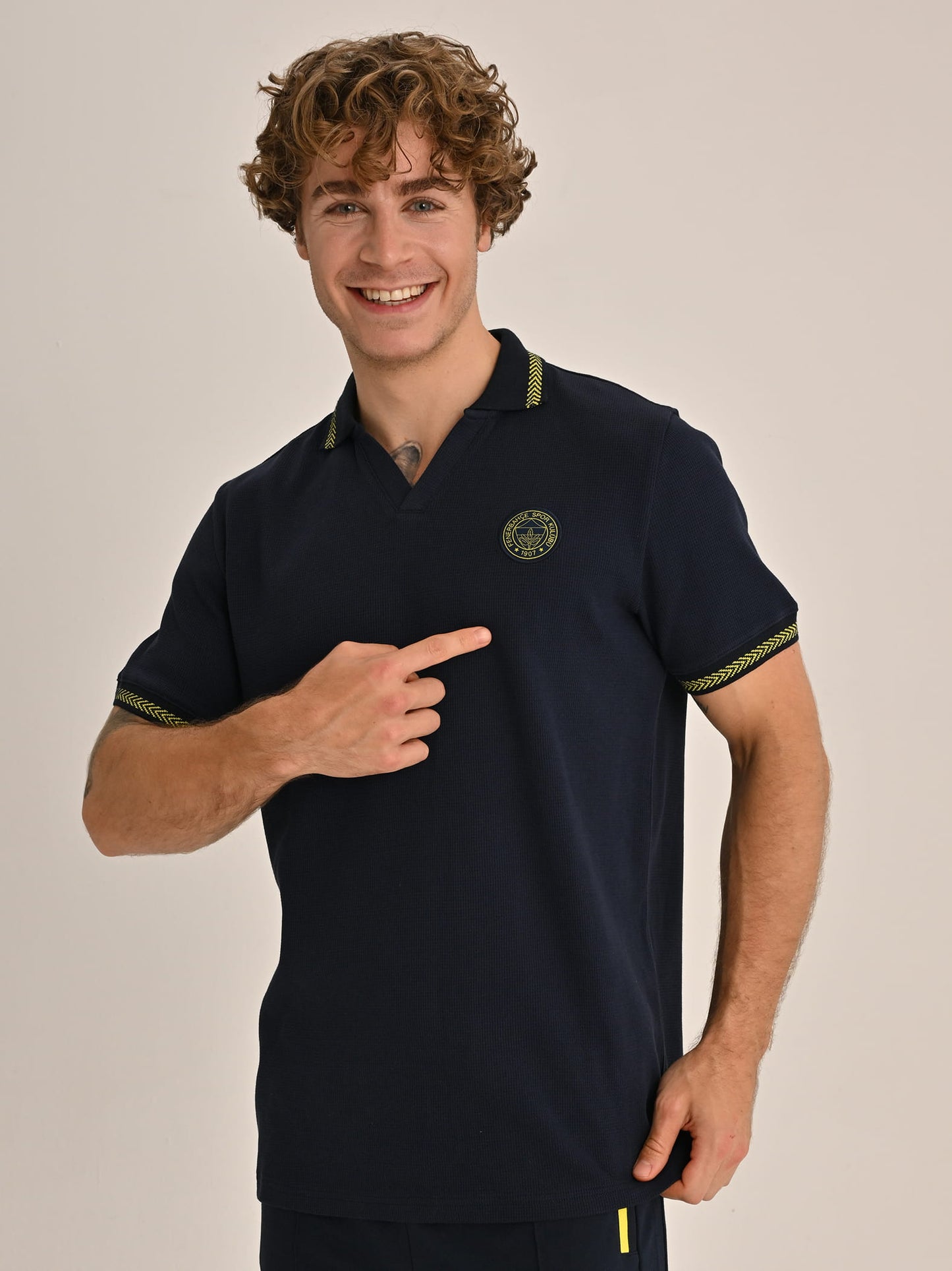 Fenerbahçe Lacivert Tribün Balıksırtı Detaylı Erkek Polo Tshirt