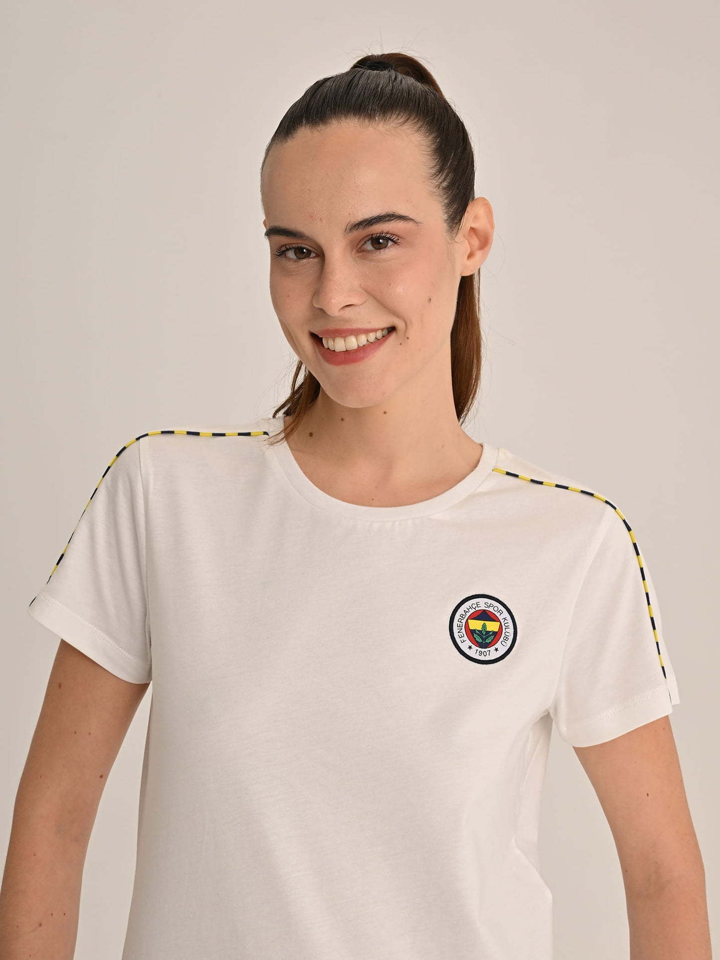 Fenerbahçe Beyaz Tribün Basic Kadın Tshirt