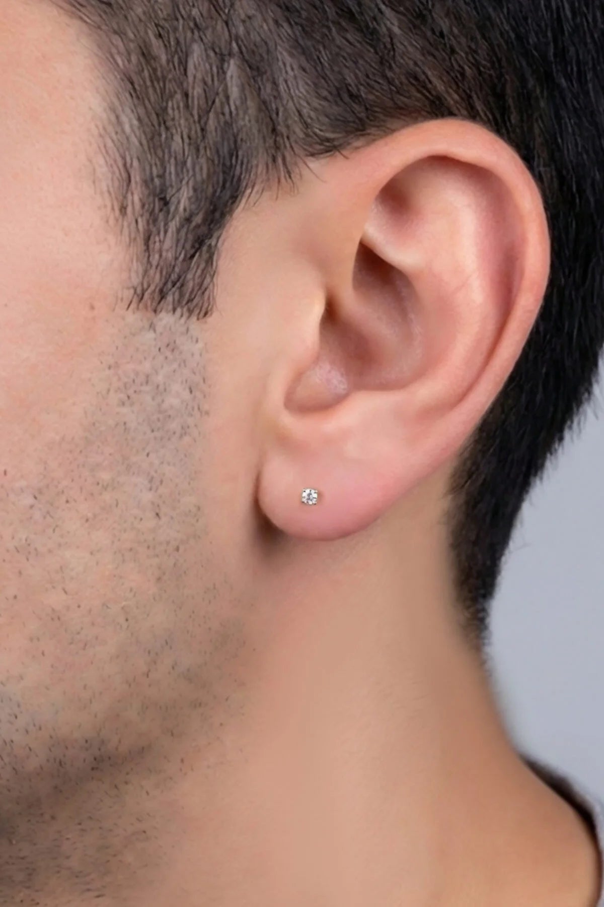 Zirkon Taşlı 2 Mm 18 Ayar Beyaz Altın Kaplama Unisex Gümüş Tektaş Küpe 5016000199