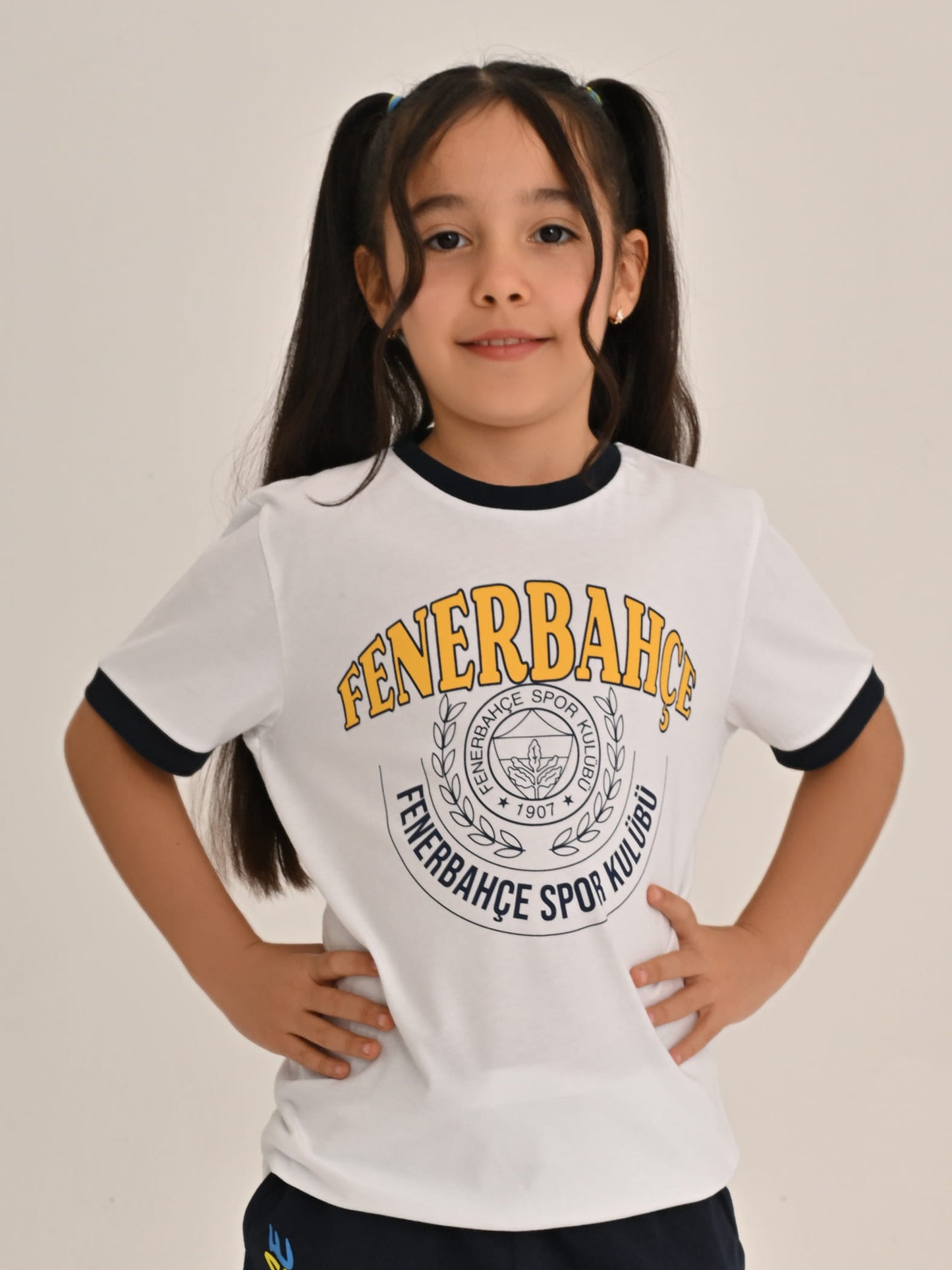 Fenerbahçe Beyaz Kolej Çelenk Logolu Çocuk Tshirt