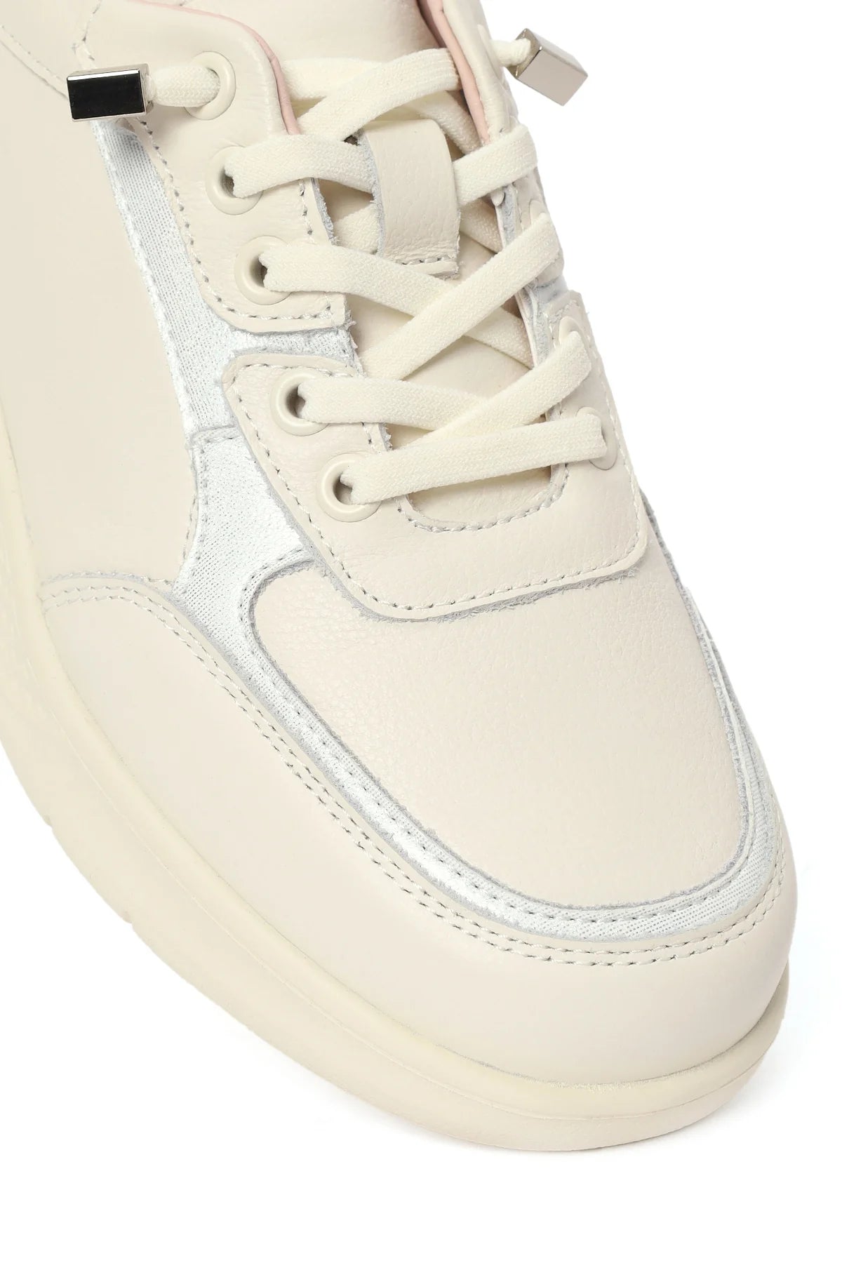 Kadın Bej Bağcıklı Deri Sneaker