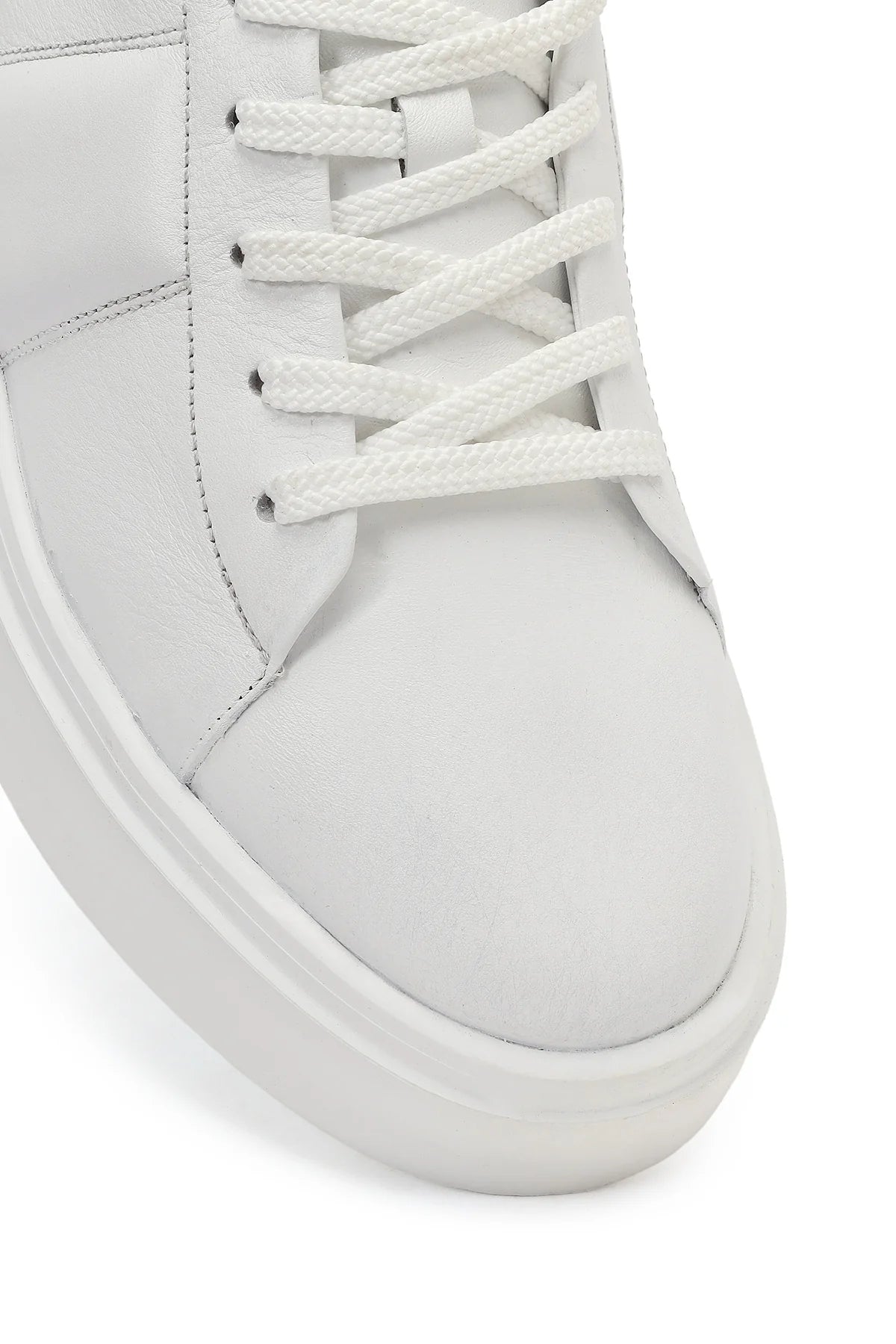 Erkek Beyaz Bağcıklı Kalın Tabanlı Deri Sneaker