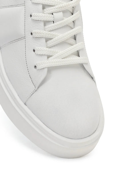 Erkek Beyaz Bağcıklı Kalın Tabanlı Deri Sneaker