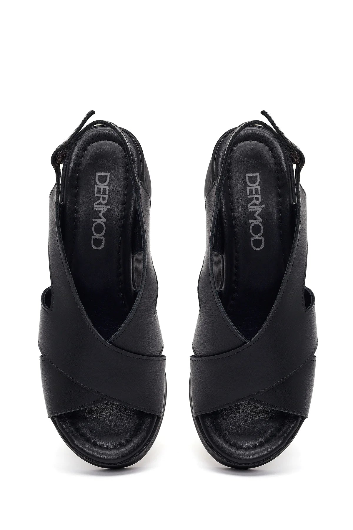 Kadın Siyah Bilekten Tokalı Dolgu Topuklu Deri Sandalet