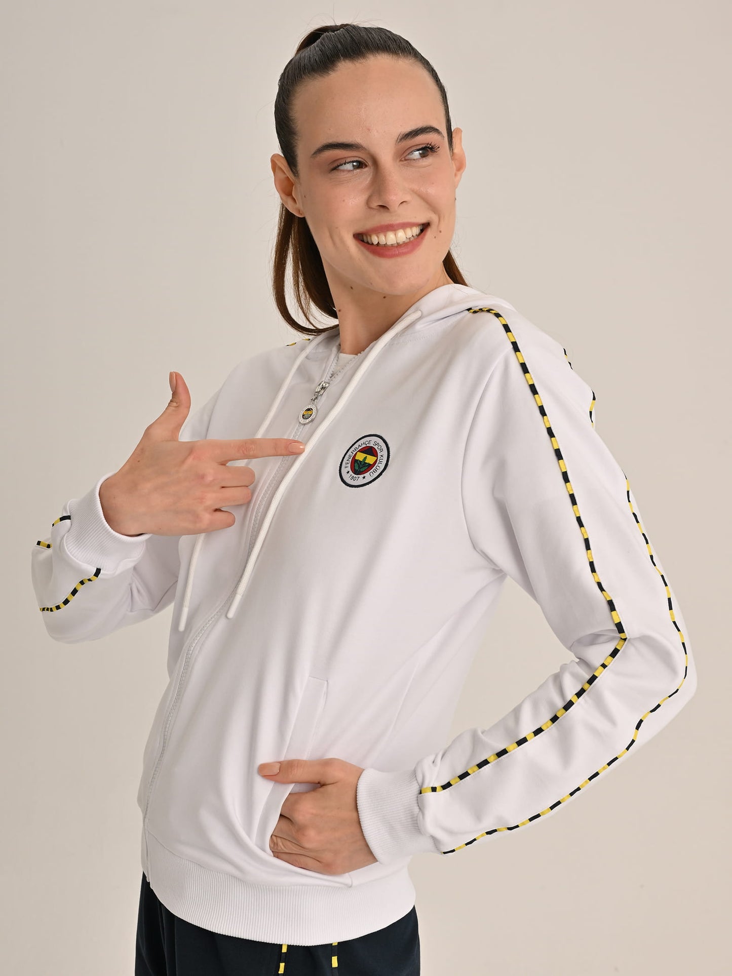 Fenerbahçe Beyaz Tribün Basic Kadın Sweatshirt