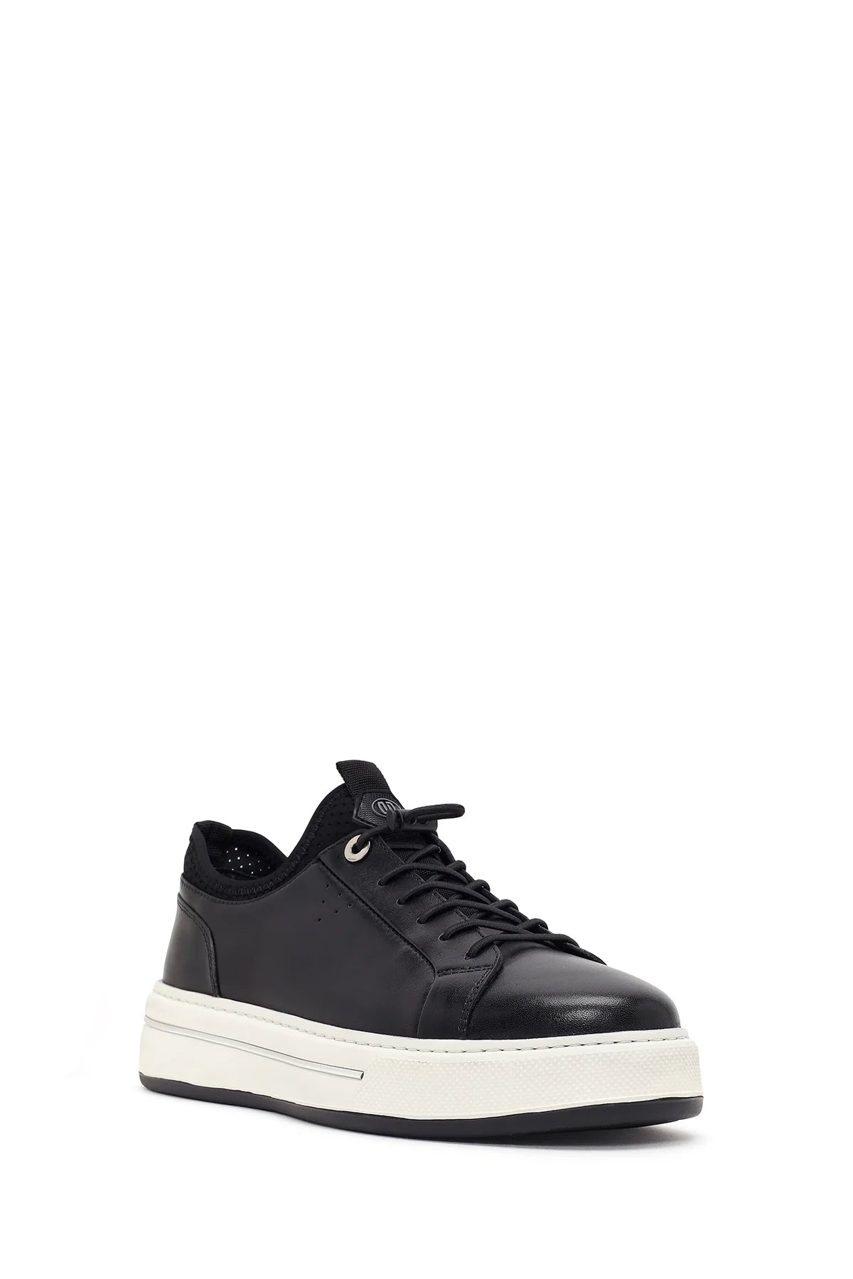 Erkek Siyah Bağcıklı Kalın Tabanlı Deri Sneaker