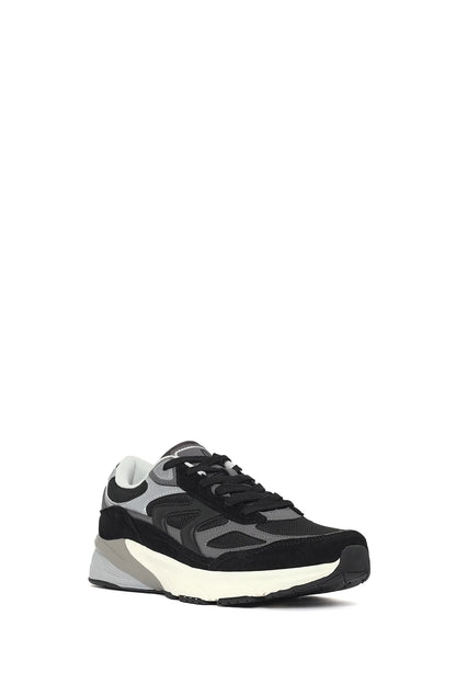 Erkek Siyah Kalın Tabanlı Bağcıklı Deri Sneaker